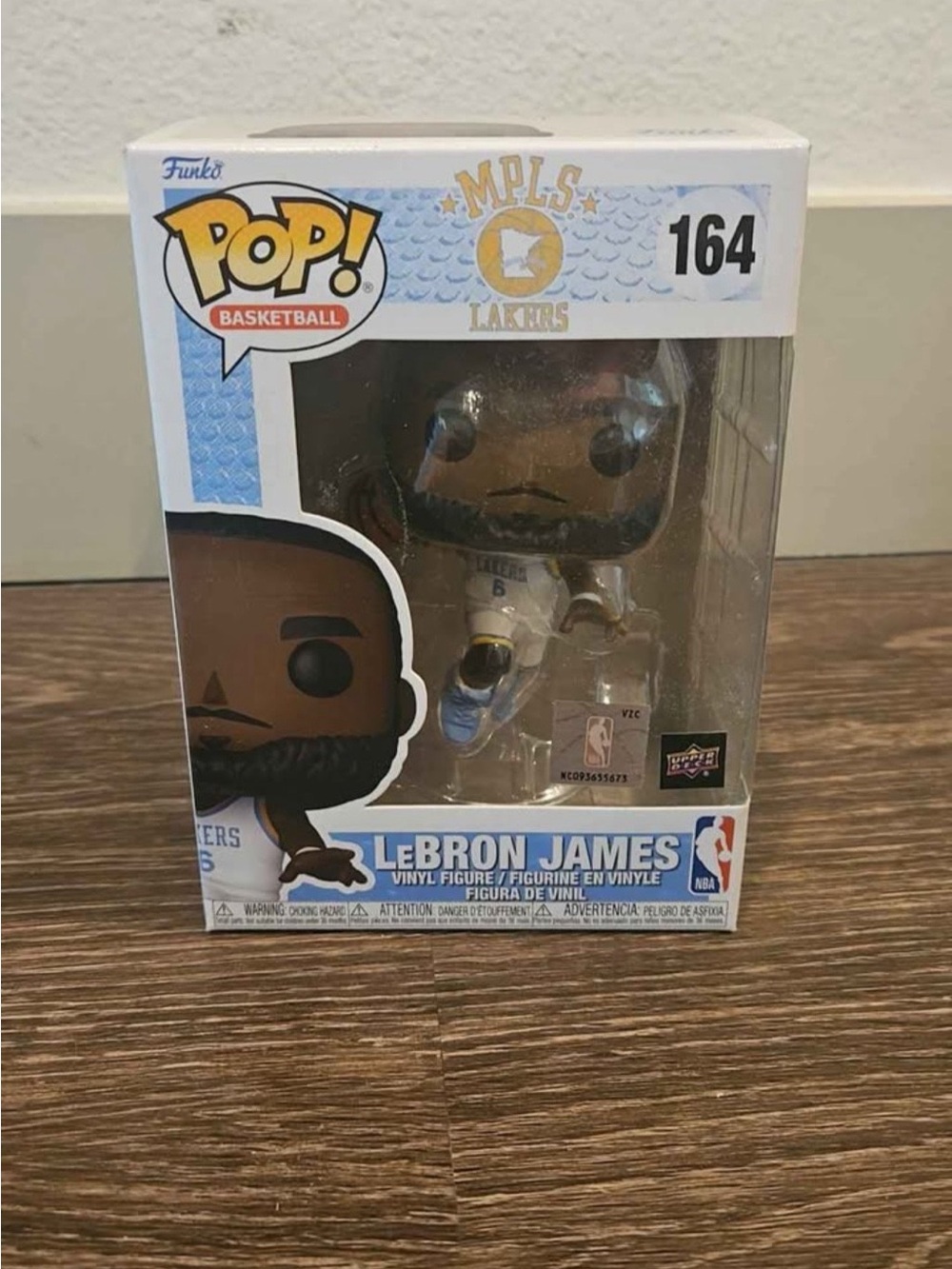 NBA Funko Pop MPLS Lakers LeBron James #164 / new/ original packed.